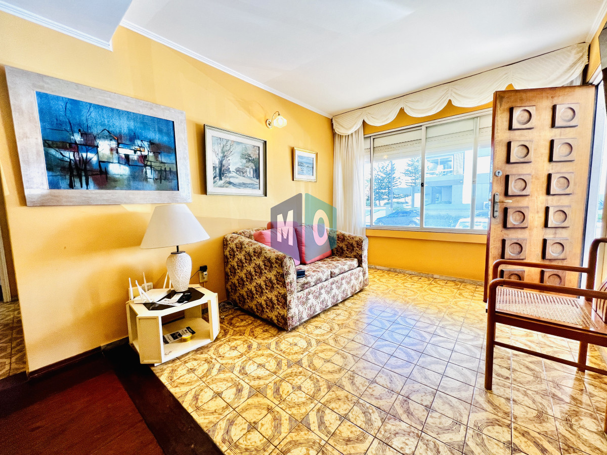 Apartamento ID.966 - Alquiler Anual 2 dormitorios Punta del Este