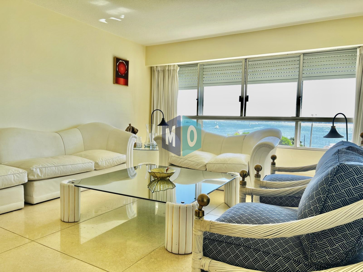 Apartamento ID.596 - Apartamento - Playa Mansa 4 dormitorio