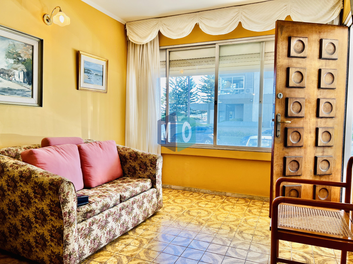 Apartamento ID.966 - Alquiler Anual 2 dormitorios Punta del Este