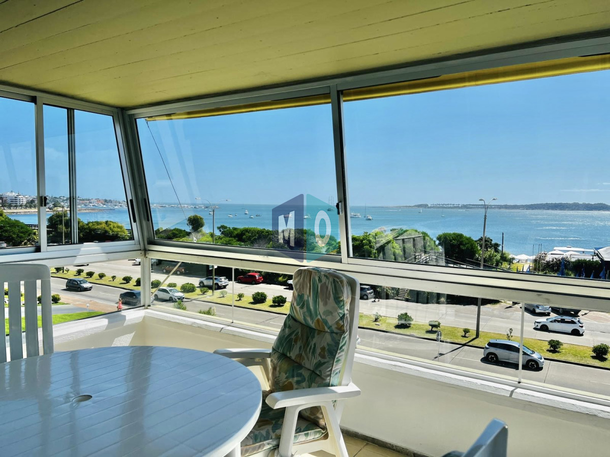 Apartamento ID.596 - Apartamento - Playa Mansa 4 dormitorio