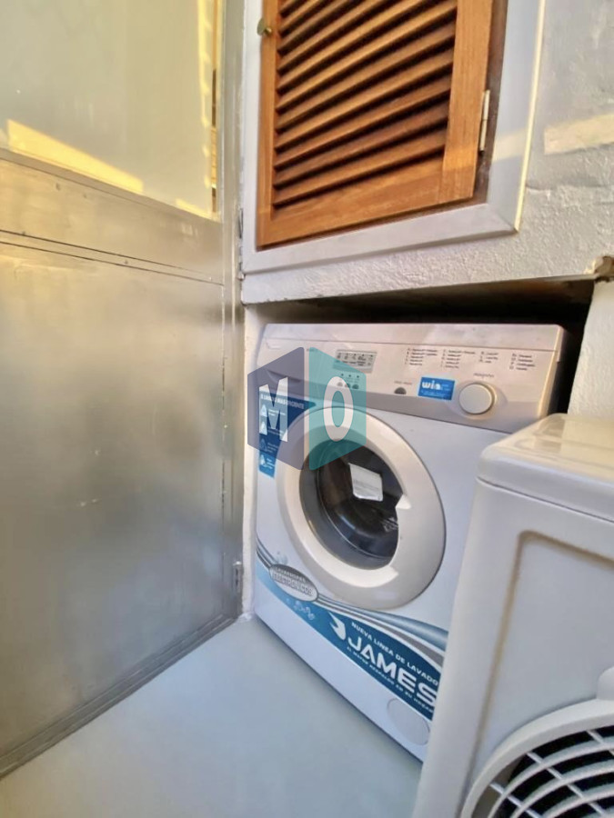 Apartamento ID.71 - Apartamento En Venta De 2 Dormitorios C/ Cochera En Playa Mansa
