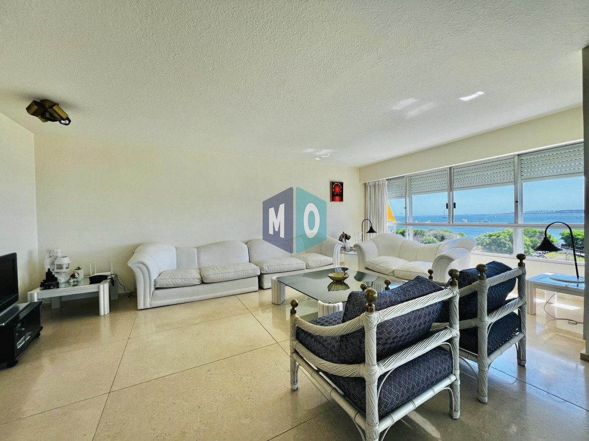 Apartamento ID.596 - Apartamento - Playa Mansa 4 dormitorio