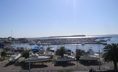 Apartamento En Punta Del Este Sobre El Puerto
