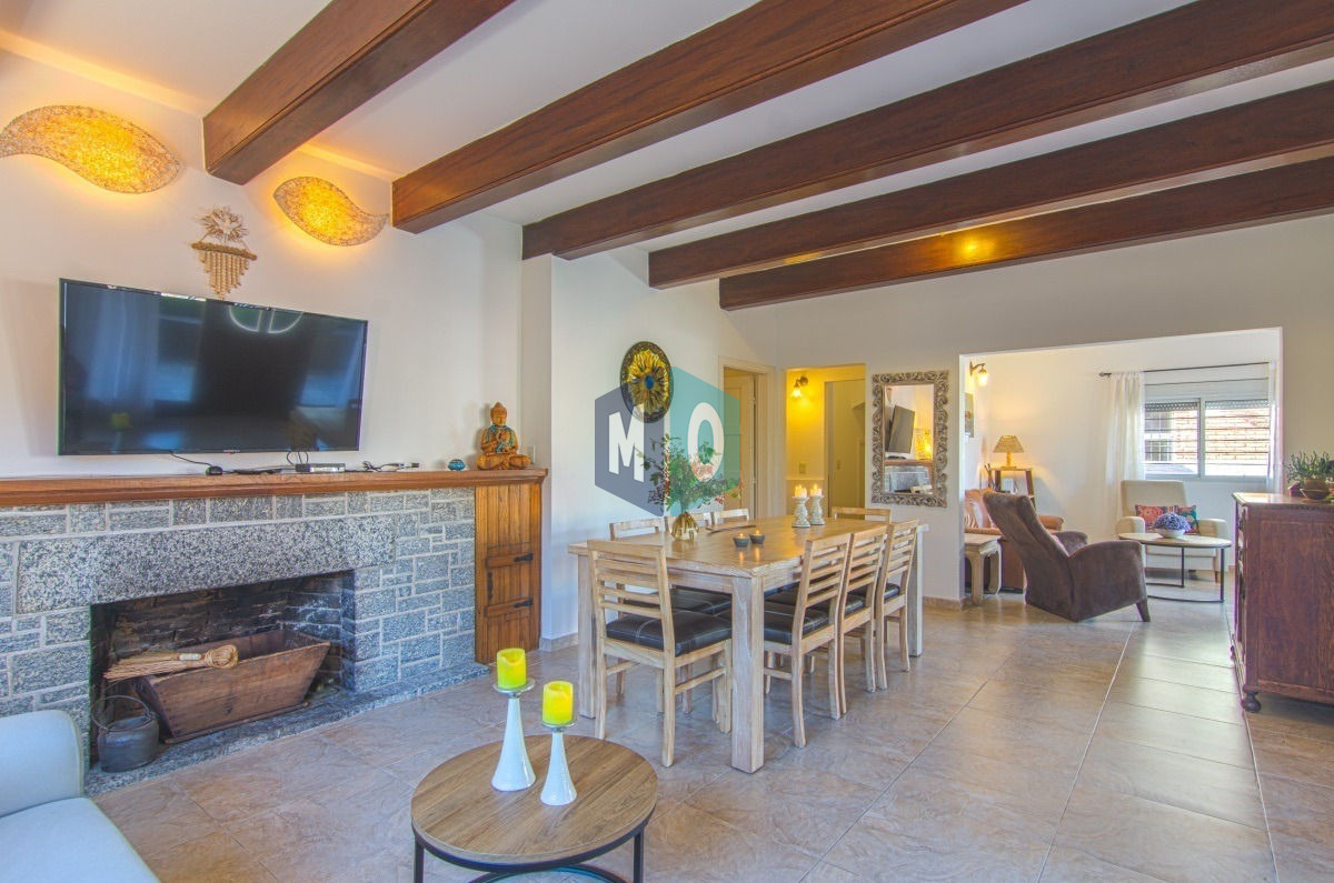 Casa ID.54 - ESPECTACULAR CASA EN VENTA 7 DORMITORIOS - PENINSULA