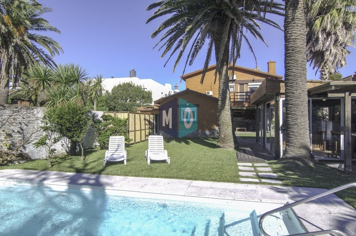 Casa ID.54 - ESPECTACULAR CASA EN VENTA 7 DORMITORIOS - PENINSULA