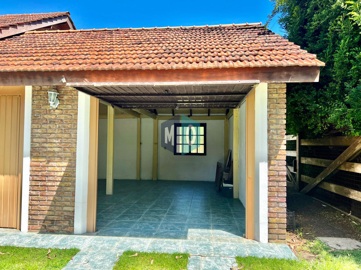 Casa ID.886 - Hermosa casa en alquiler anual 3 dormitorios