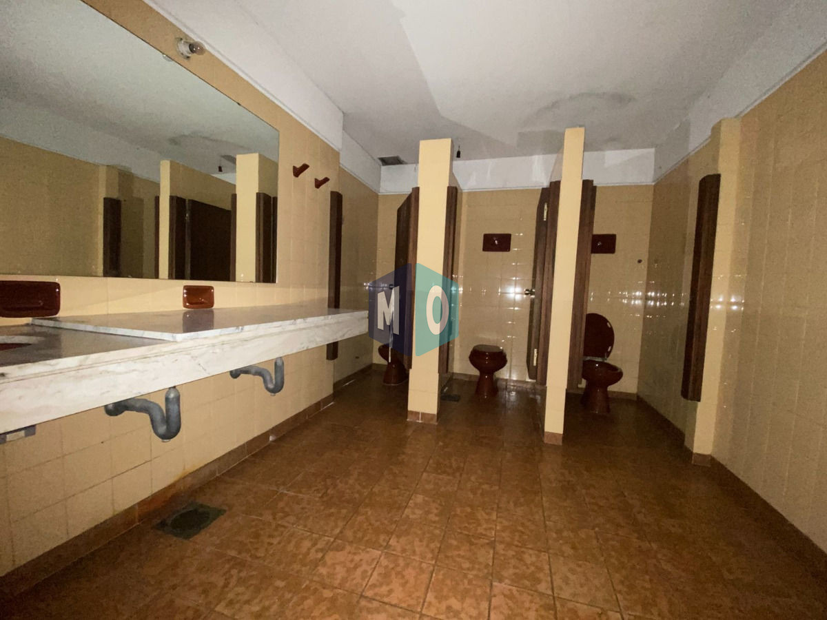 Local Comercial ID.12 - Amplio Local Comercial 200m2 En Alquiler Ubicado En Península