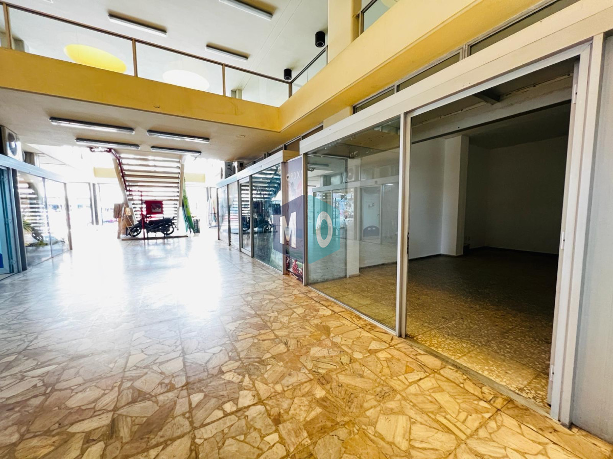 Local Comercial ID.607 - Hermoso local en Torre Libertador