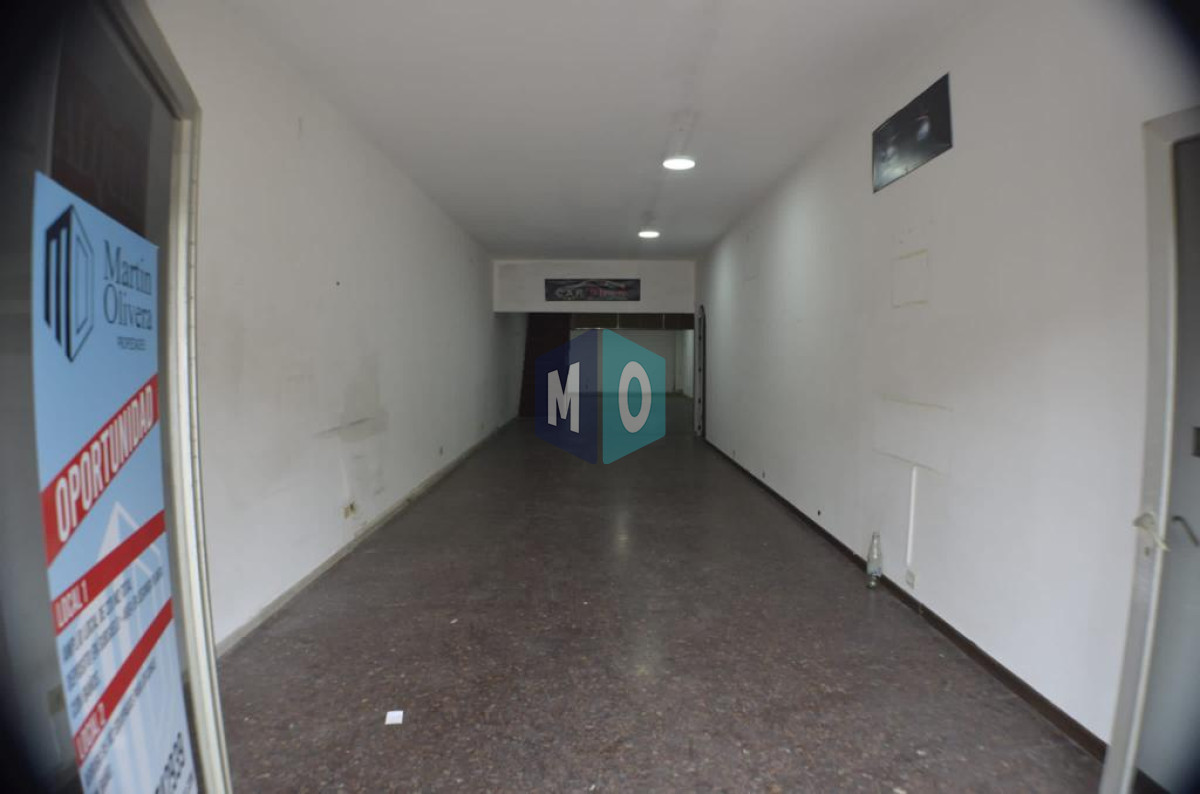 Local Comercial ID.12 - Amplio Local Comercial 200m2 En Alquiler Ubicado En Península