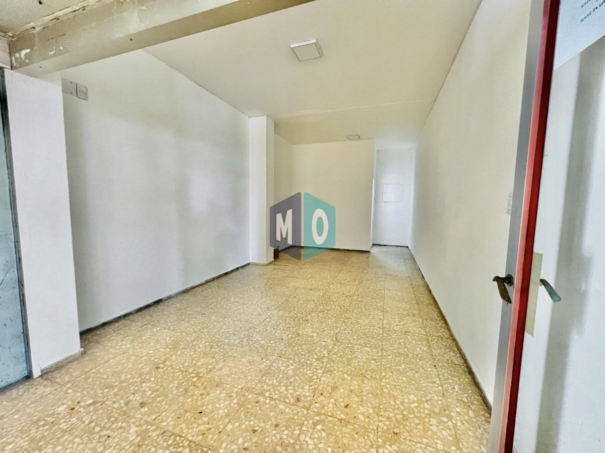 Local Comercial ID.607 - Hermoso local en Torre Libertador