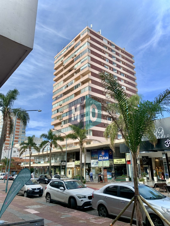 Local Comercial ID.296 - Local en Venta. Punta del este
