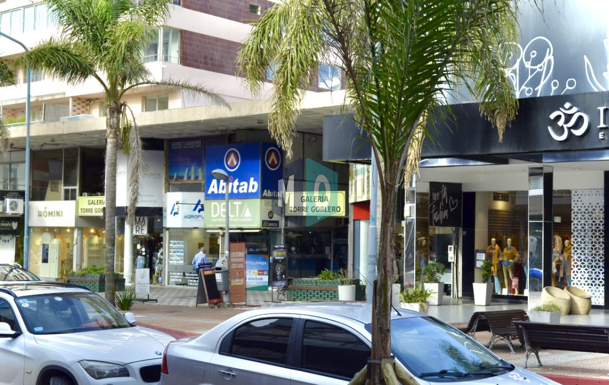 Local Comercial ID.296 - Local en Venta. Punta del este