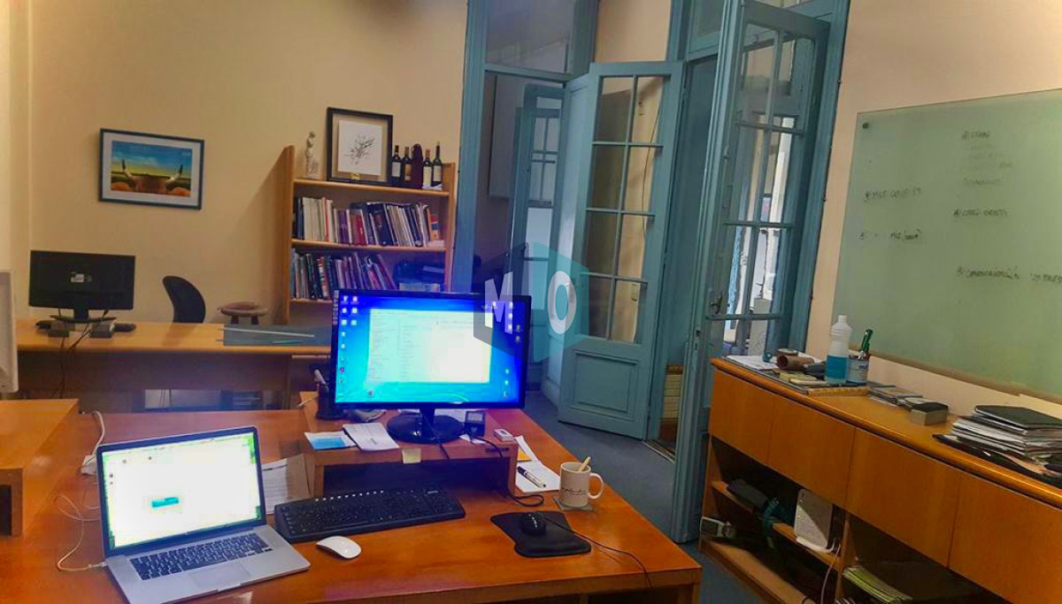Oficina ID.85 - Oportunidad! Oficina Equipada En Montevideo Centro Venta