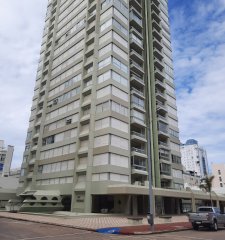 APARTAMENTO EN EDIFICIO FONTEMAR
