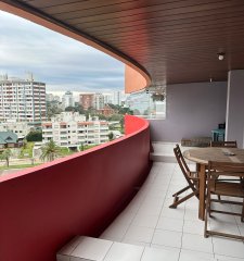 APARTAMENTO EN PLAYA BRAVA