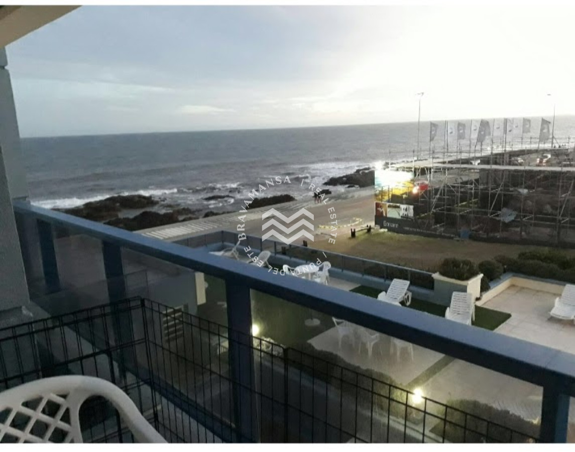 Apartamento ID.520 - Apto a la venta Punta del Este, Edificio Puerto Lobos. 