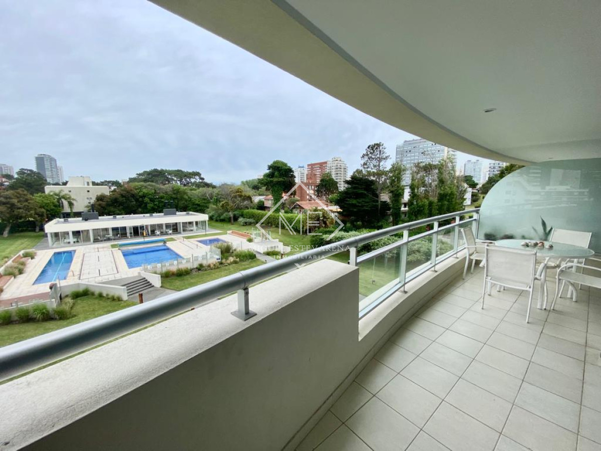 Apartamento ID.752 - En Venta exclusivo apartamento en Forest Tower, Punta del Este