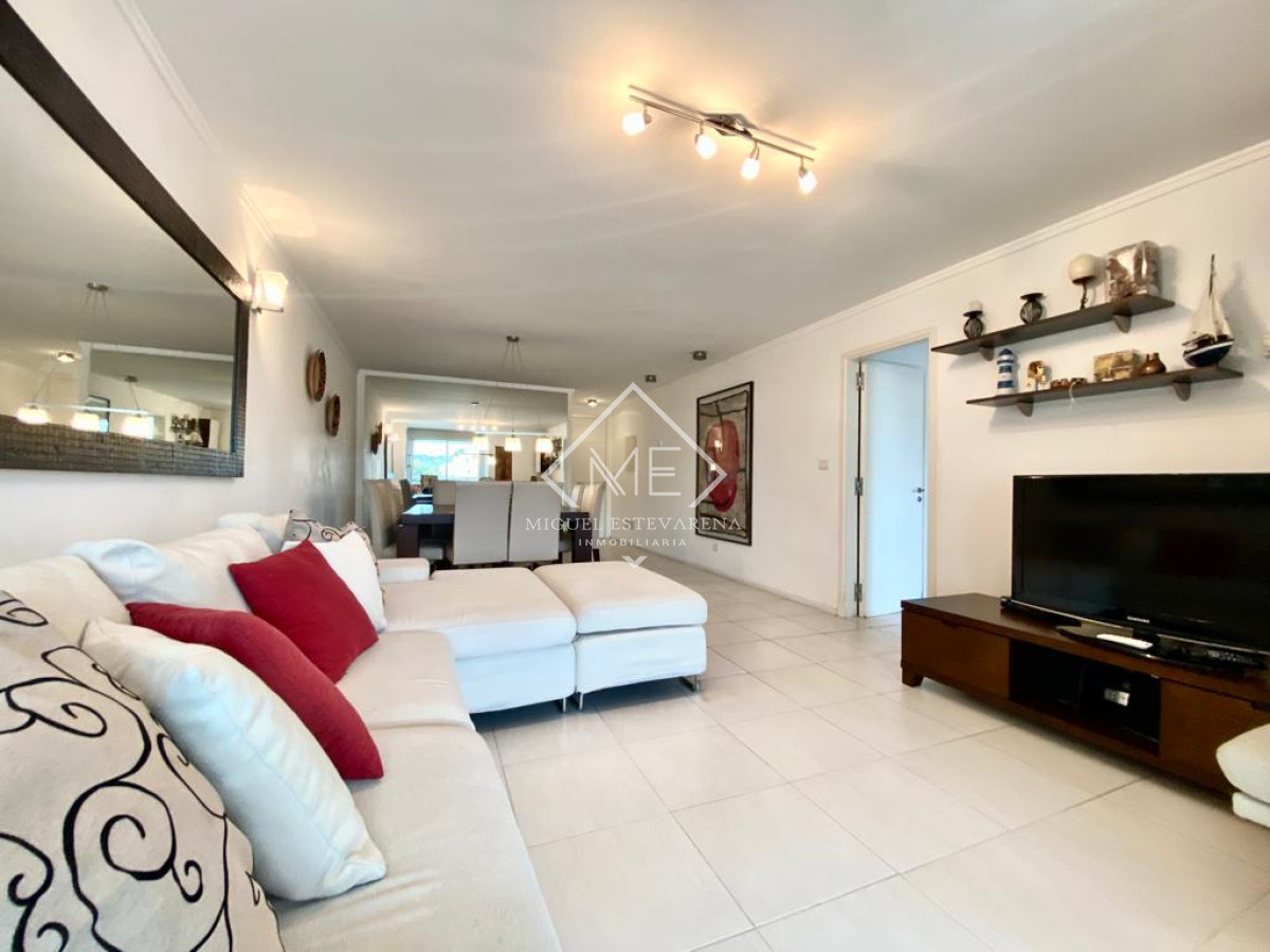 Apartamento ID.752 - En Venta exclusivo apartamento en Forest Tower, Punta del Este
