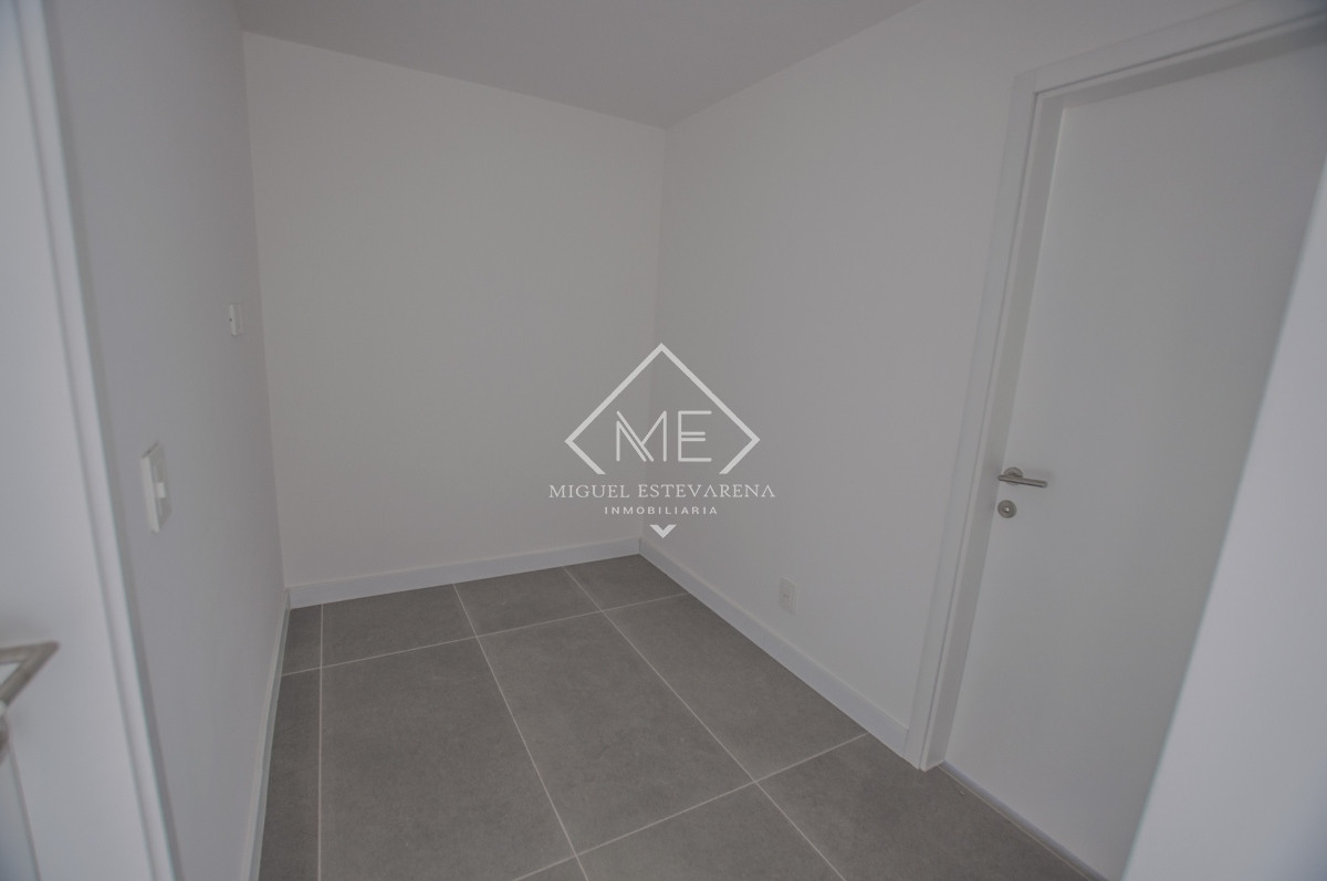 Apartamento ID.722 - Vive el confort y la elegancia: Apartamento en venta a 5 cuadras de la Playa Mansa