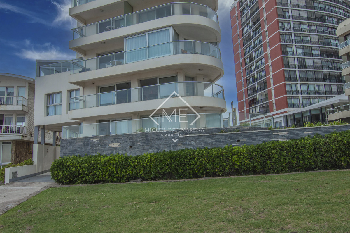 Apartamento ID.776 - Venta Apartamento 1 Dormitorio Amoblado - Península, Punta del Este