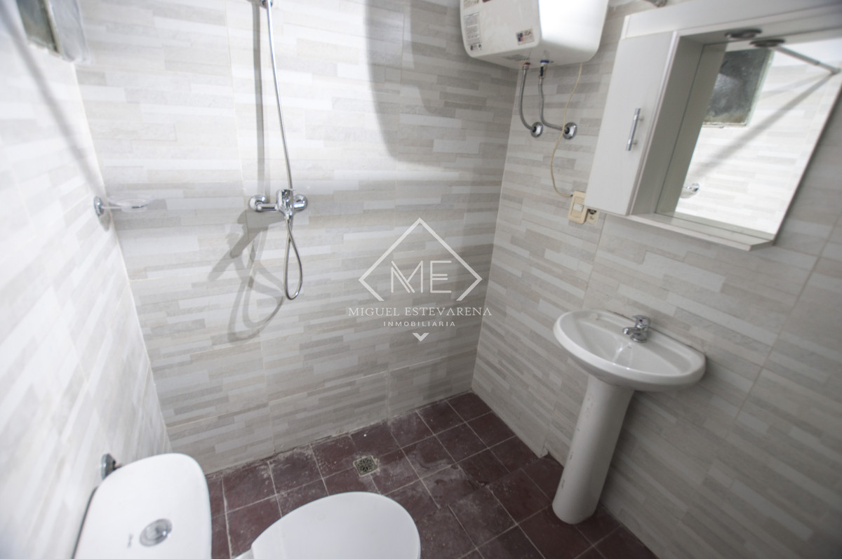 Apartamento ID.843 - Alquiler Apto 2 Dorm. Minas - Sin Gastos Comunes, Terraza