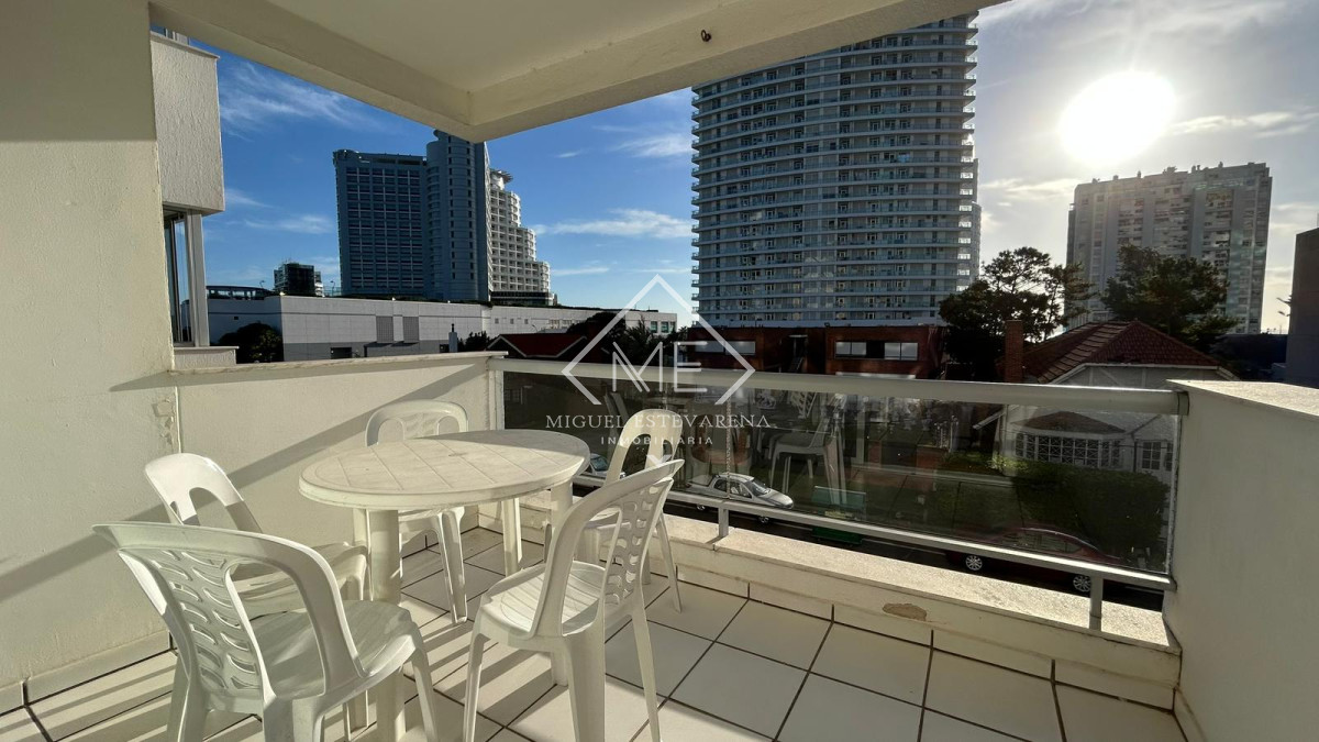 Apartamento ID.787 - Venta Apartamento 2 Dorm. Mansa Parada 3 - Edificio Atijas Weiss