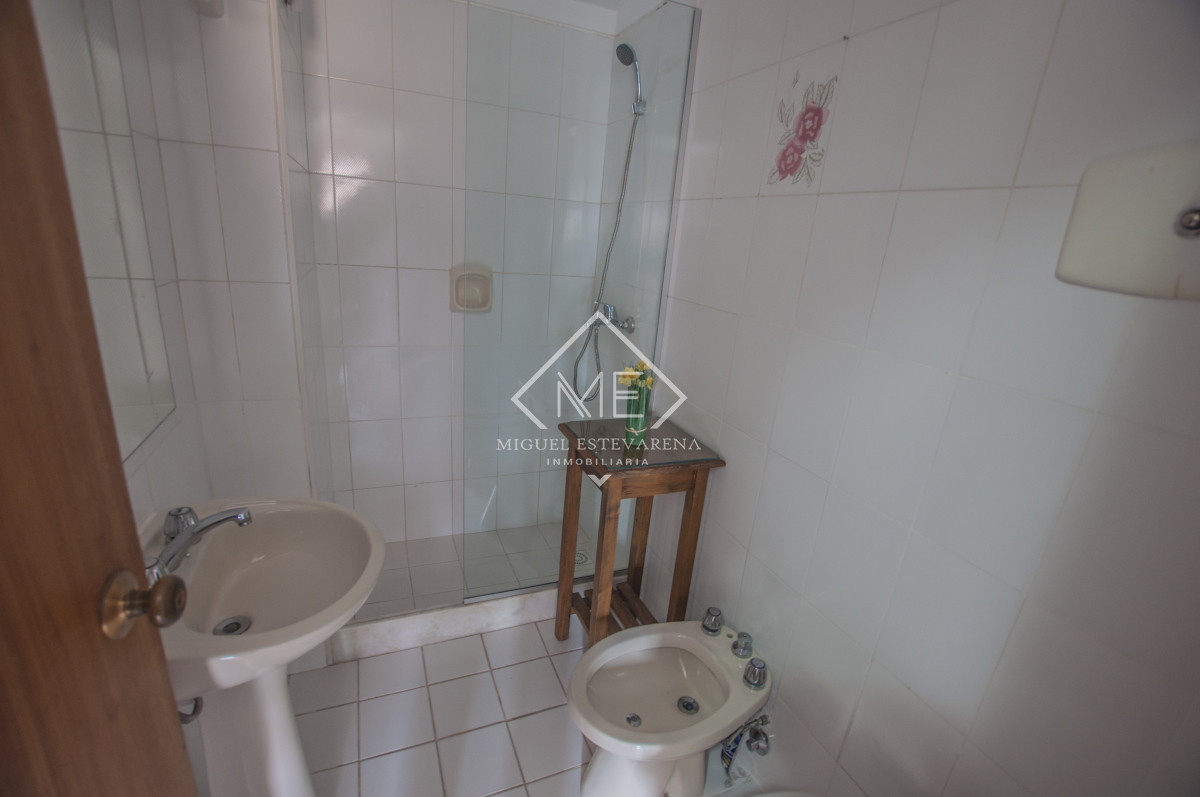 Apartamento ID.823 - Apto 3 Dorm. Pte. del Este - Frente El Emir, Vista Mar Directa