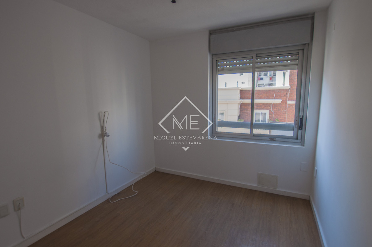 Apartamento ID.821 - Apto 2 Dorm. Tres Cruces - Garaje Opcional, Recepción 24hs