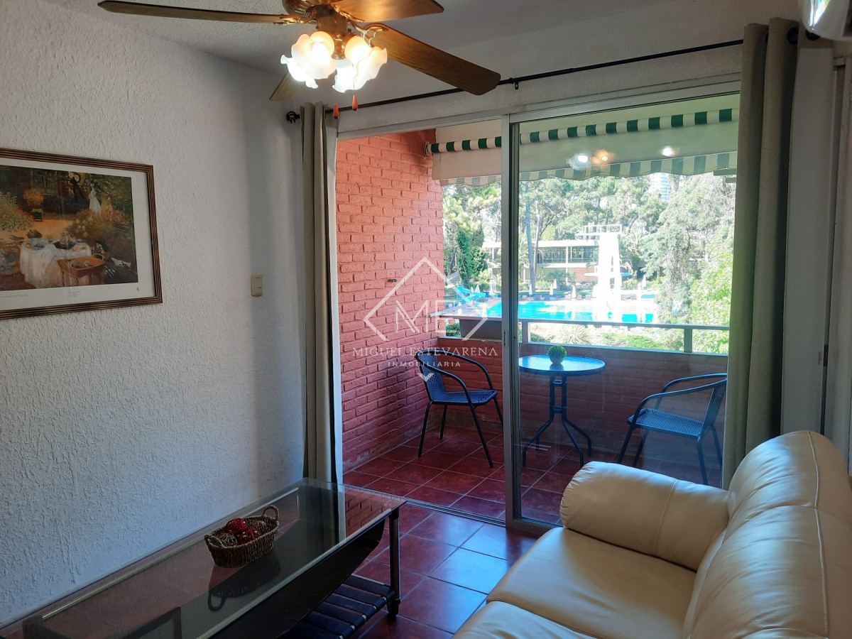Apartamento ID.738 - Apto de un dormitorio en venta, Arcobaleno Punta del Este