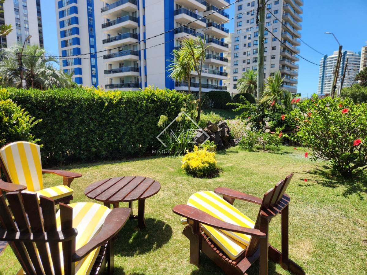 Apartamento ID.835 - Apto 1 Dorm. Playa Brava P.3 - A Metros Rambla, Portería 24hs
