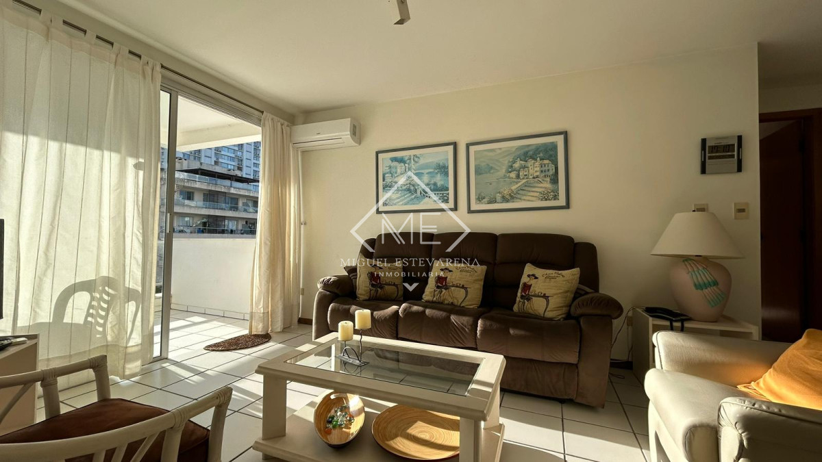 Apartamento ID.787 - Venta Apartamento 2 Dorm. Mansa Parada 3 - Edificio Atijas Weiss