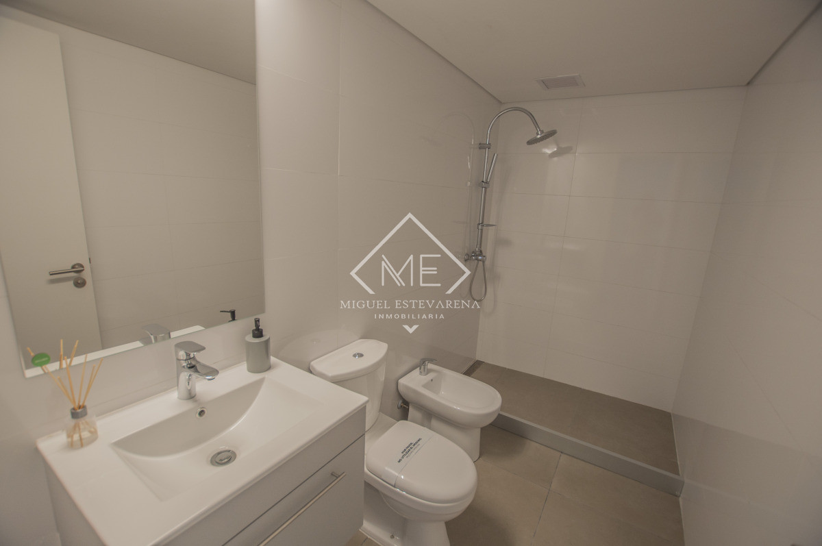 Apartamento ID.854 - Apto 2 Dorm. Nostrum Central - Renta 5% Anual, Rebajado