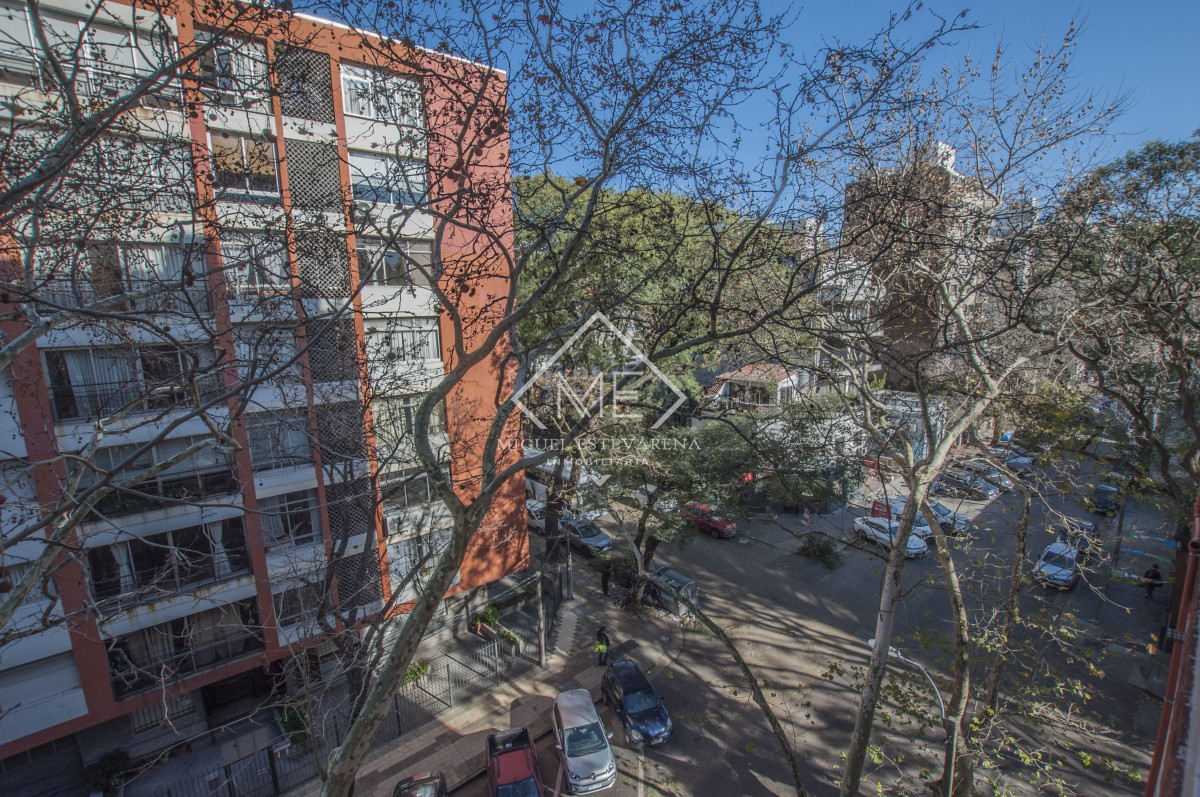 Apartamento ID.815 - Apto 1 Dorm. Punta Carretas - Garaje, Muy Luminoso