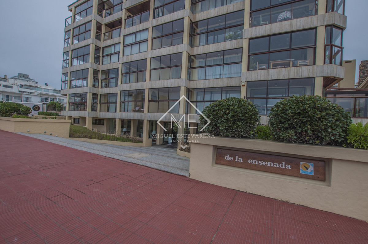 Apartamento ID.823 - Apto 3 Dorm. Pte. del Este - Frente El Emir, Vista Mar Directa