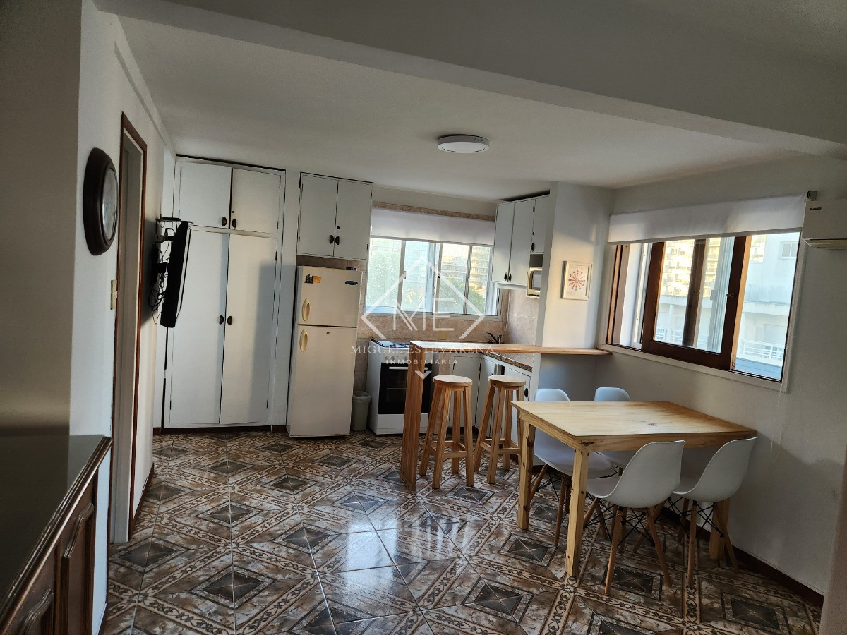 Apartamento ID.835 - Apto 1 Dorm. Playa Brava P.3 - A Metros Rambla, Portería 24hs