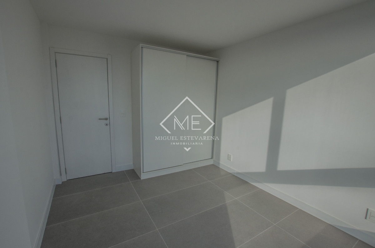 Apartamento ID.722 - Vive el confort y la elegancia: Apartamento en venta a 5 cuadras de la Playa Mansa