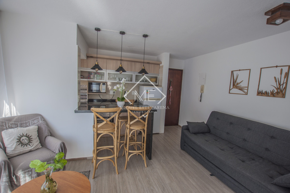 Apartamento ID.814 - Apto 1 Dorm. C/ BBQ Exclusiva - Pte. del Este, Cochera, Bajos G.C.