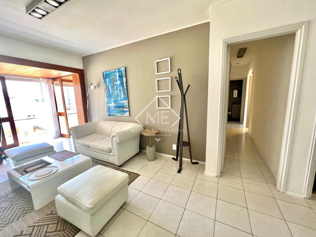 Apartamento ID.777 - Oportunidad única: En venta apartamento amueblado en Islamar, Ideal para Familias o Inversión