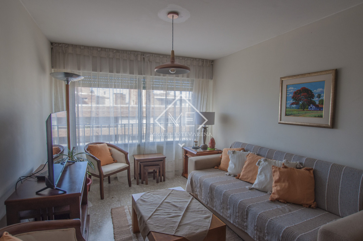 Apartamento ID.782 - Apartamento dos dormitorios a la venta, Punta del Este