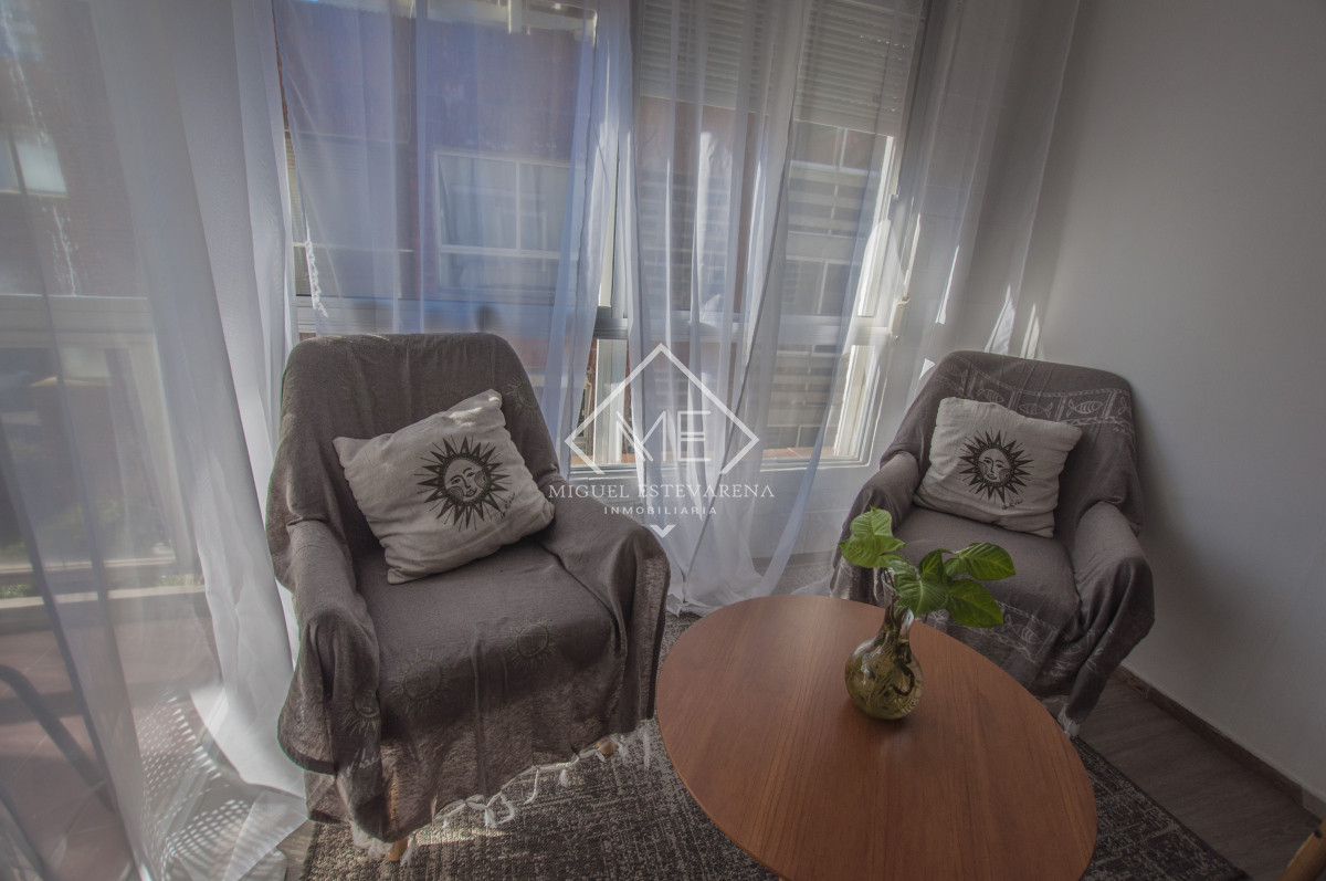 Apartamento ID.814 - Apto 1 Dorm. C/ BBQ Exclusiva - Pte. del Este, Cochera, Bajos G.C.