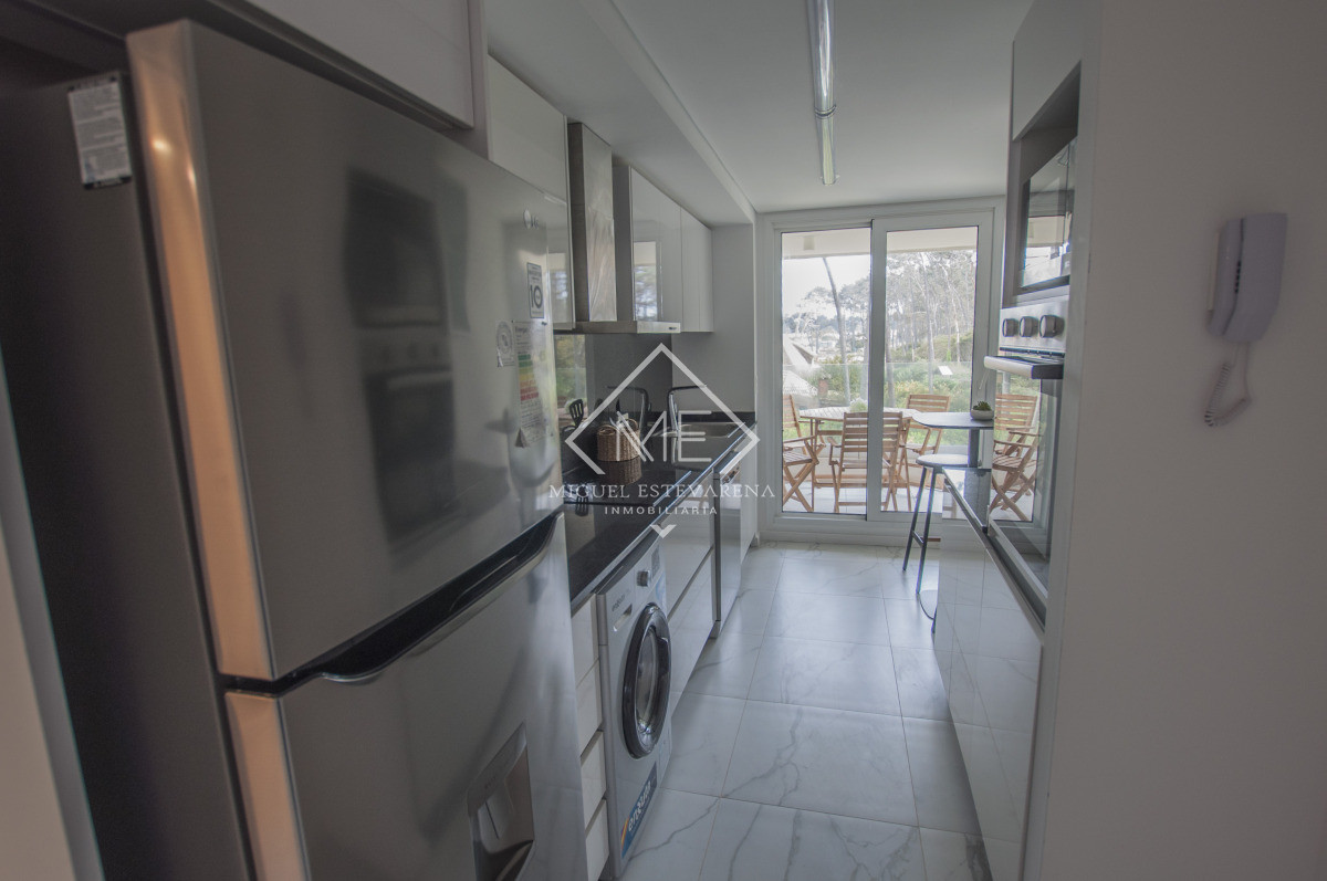 Apartamento ID.847 - Apto en venta, 3 dormitorios en suite, Punta del Este