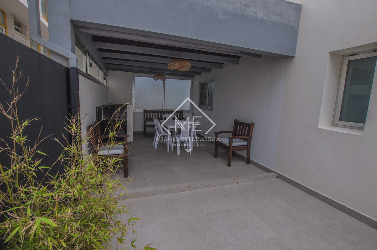 Apartamento ID.776 - Venta Apartamento 1 Dormitorio Amoblado - Península, Punta del Este