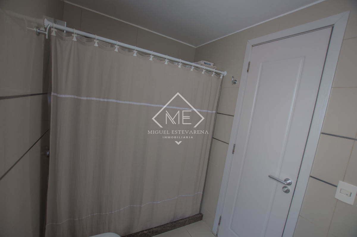 Apartamento ID.776 - Venta Apartamento 1 Dormitorio Amoblado - Península, Punta del Este