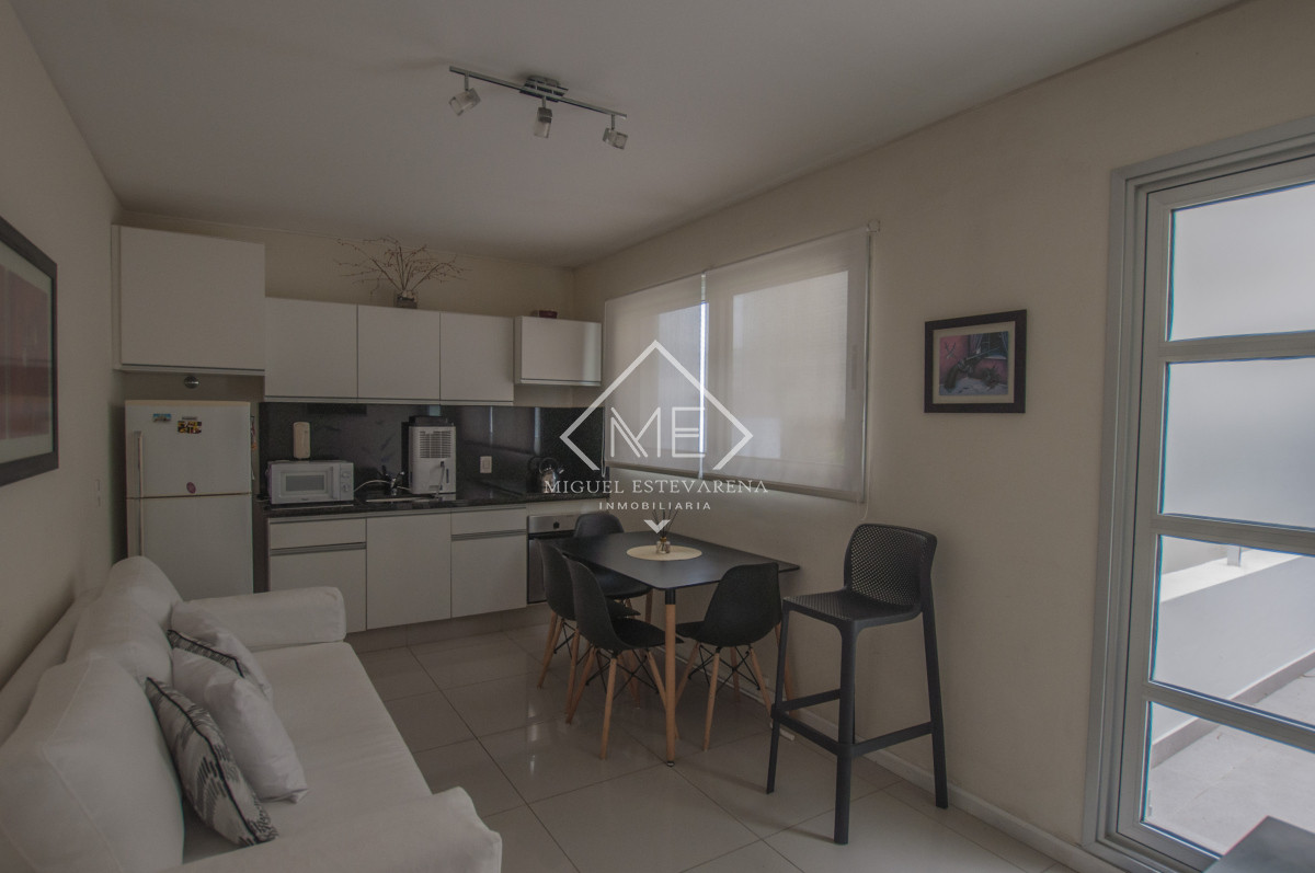 Apartamento ID.776 - Venta Apartamento 1 Dormitorio Amoblado - Península, Punta del Este