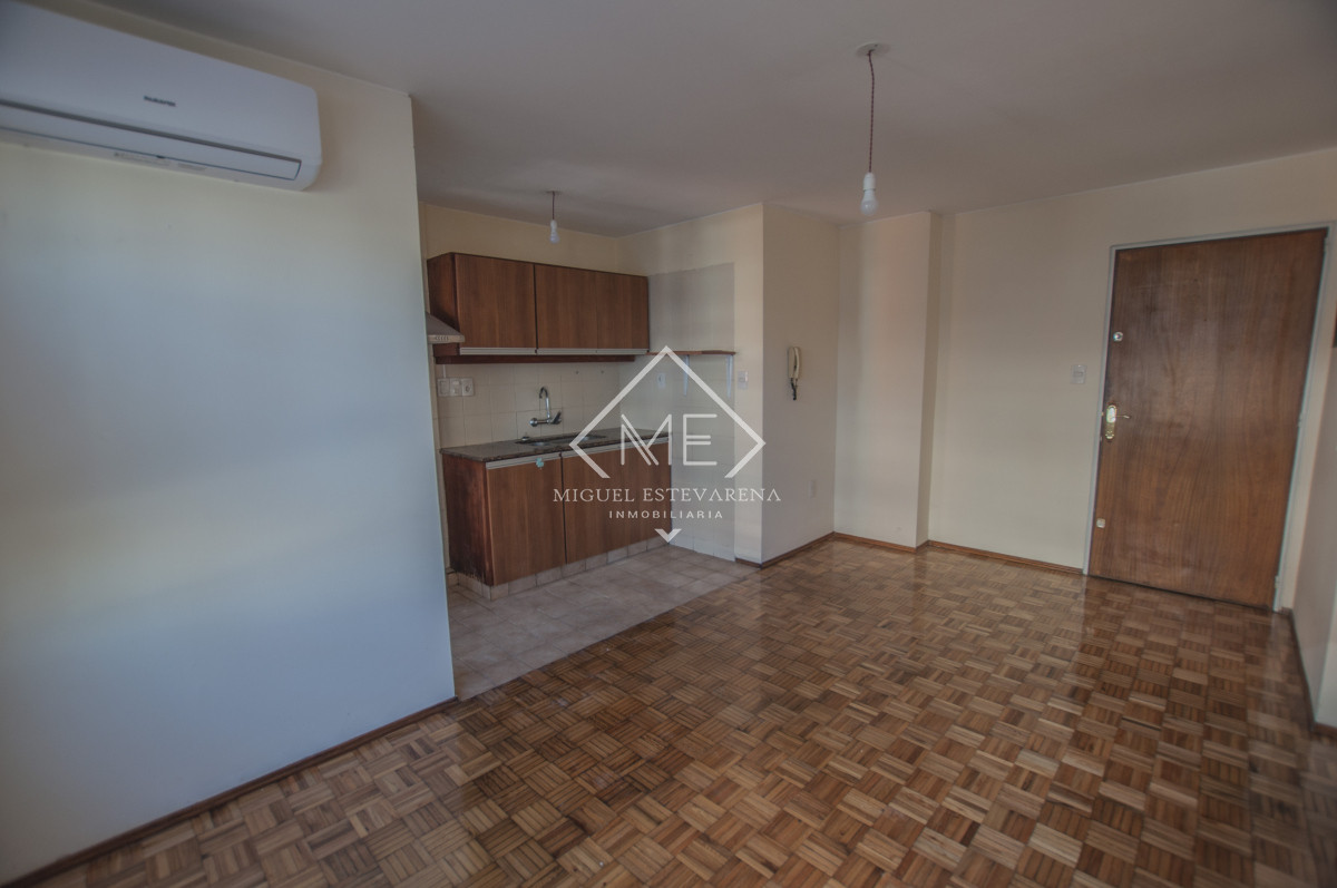 Apartamento ID.815 - Apto 1 Dorm. Punta Carretas - Garaje, Muy Luminoso