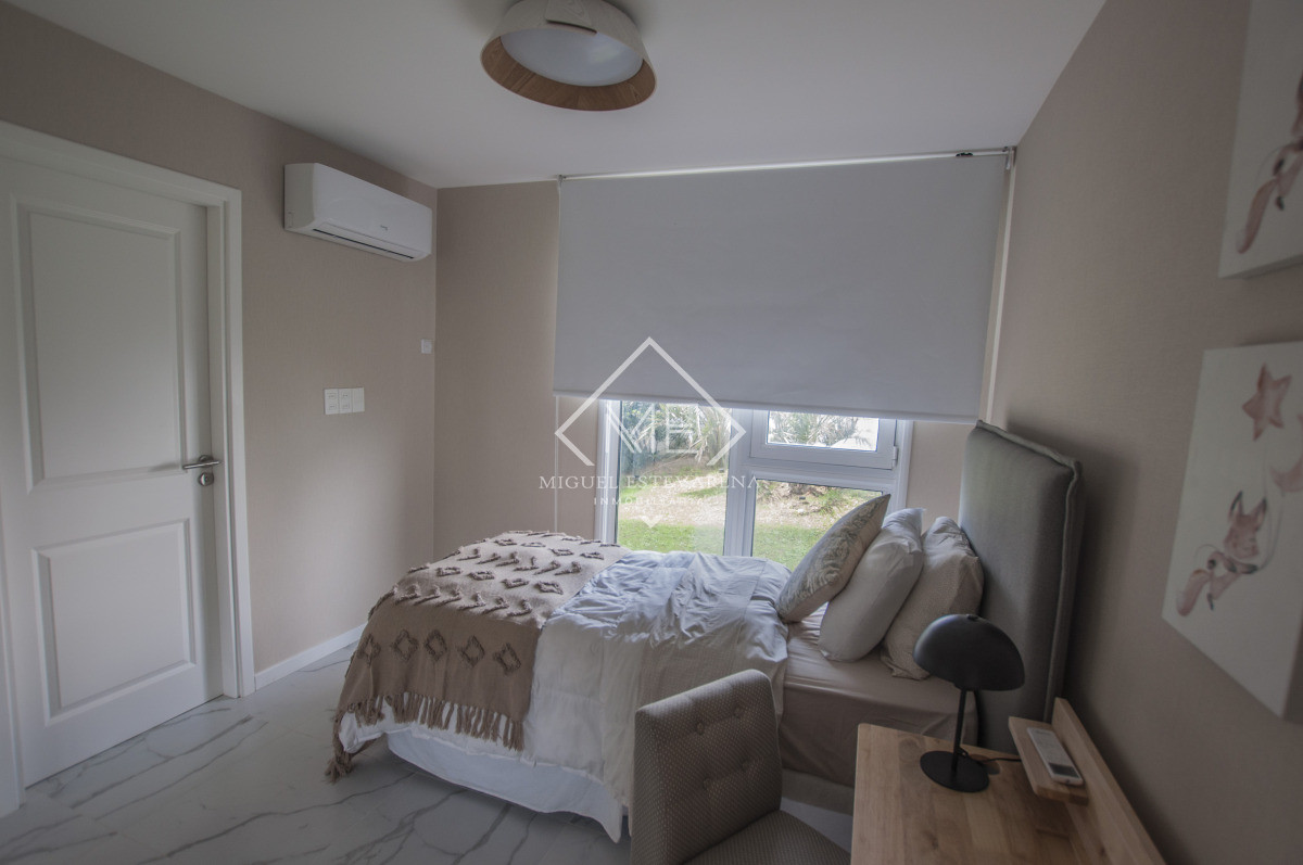 Apartamento ID.847 - Apto en venta, 3 dormitorios en suite, Punta del Este