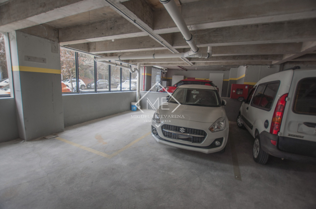 Apartamento ID.848 - Apto 3 Dormitorios Tres Cruces - Garaje, Único En Piso, A Estrenar