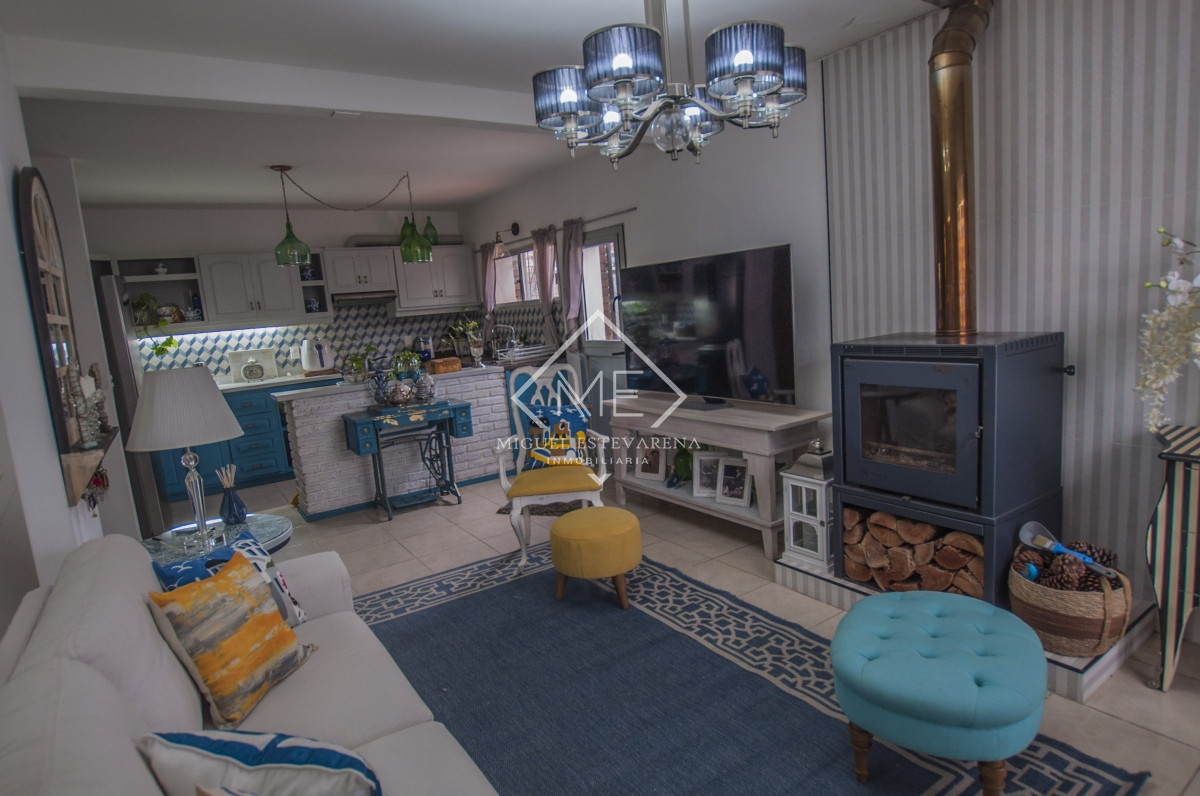 Casa ID.711 - Casa de tres dormitorios y tres baños a la venta en Maldonado.