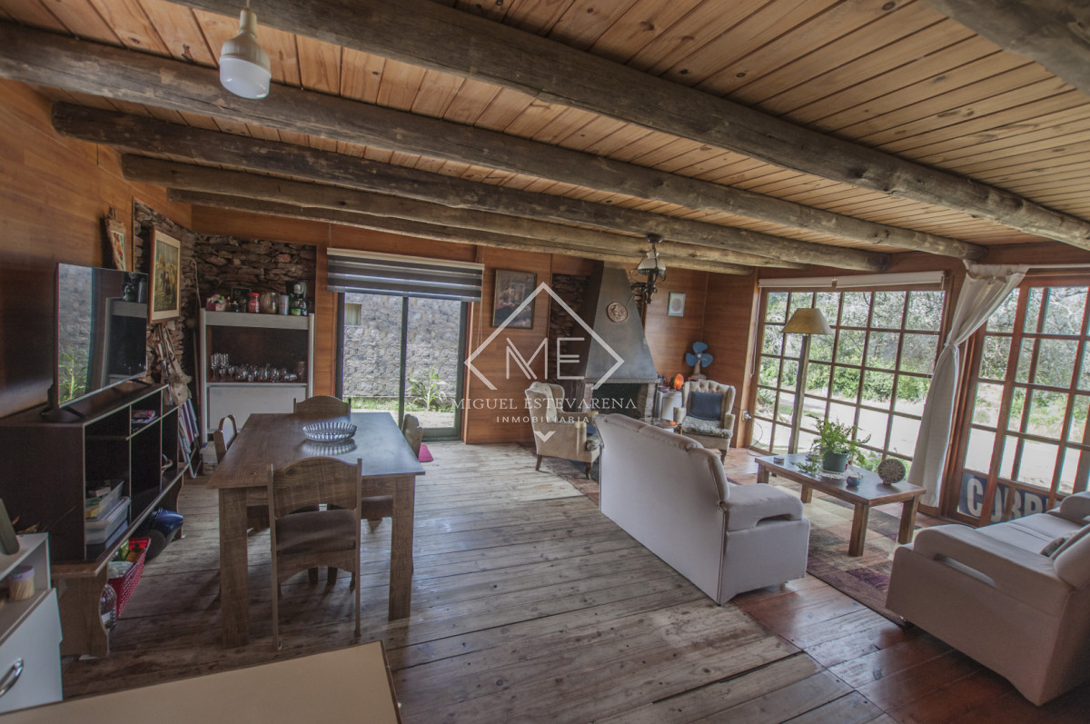 Casa ID.863 - Venta Casa en Piedra y Madera - Balcón Panorámico, Ideal Renta en Villa Serrana