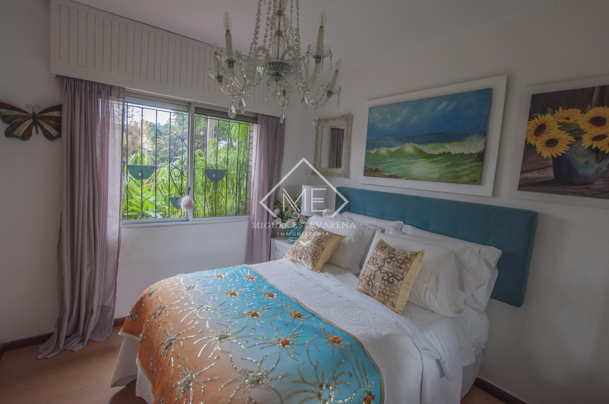 Casa ID.711 - Casa de tres dormitorios y tres baños a la venta en Maldonado.